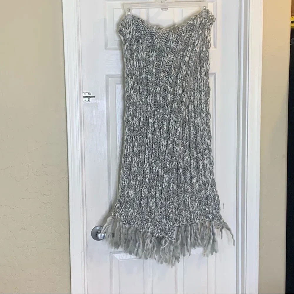 GAP Gray Chunky Knit Scarf